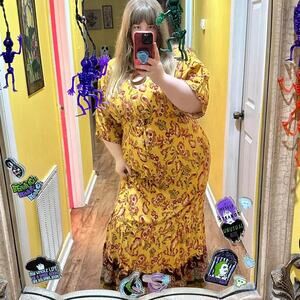Plus size boho cottagecore yellow floral paisley print mid sleeve maxi dress